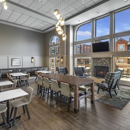 Residence Inn Indianapolis Downtown On The Canal Экстерьер фото
