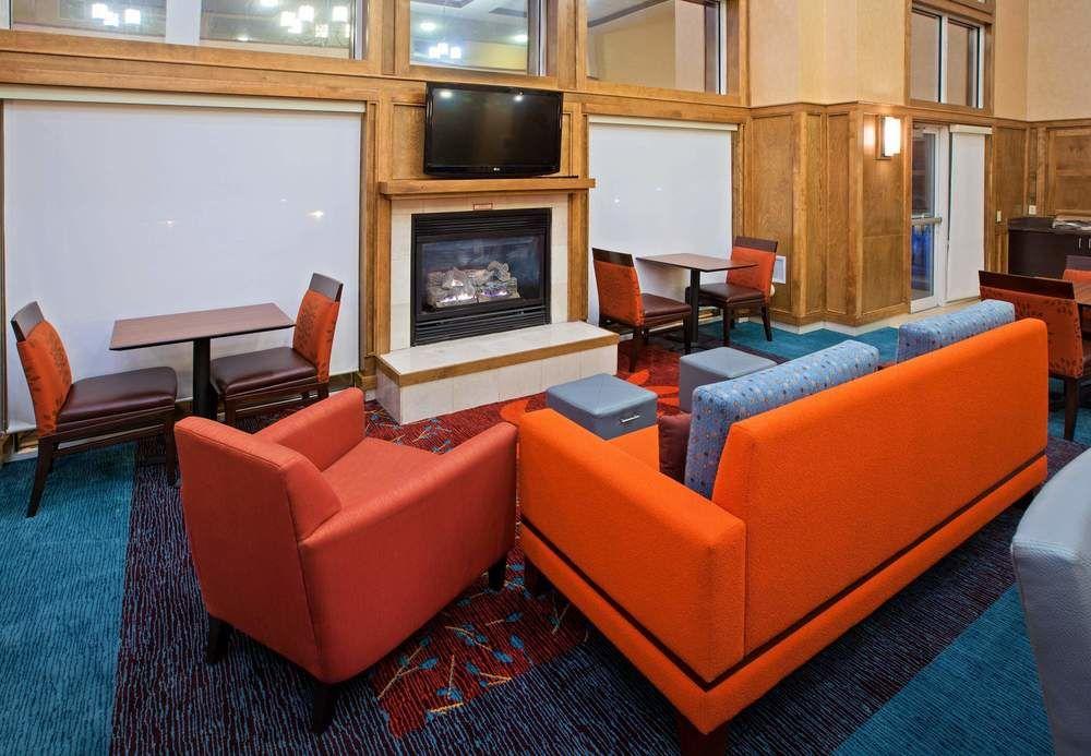 Residence Inn Indianapolis Downtown On The Canal Экстерьер фото