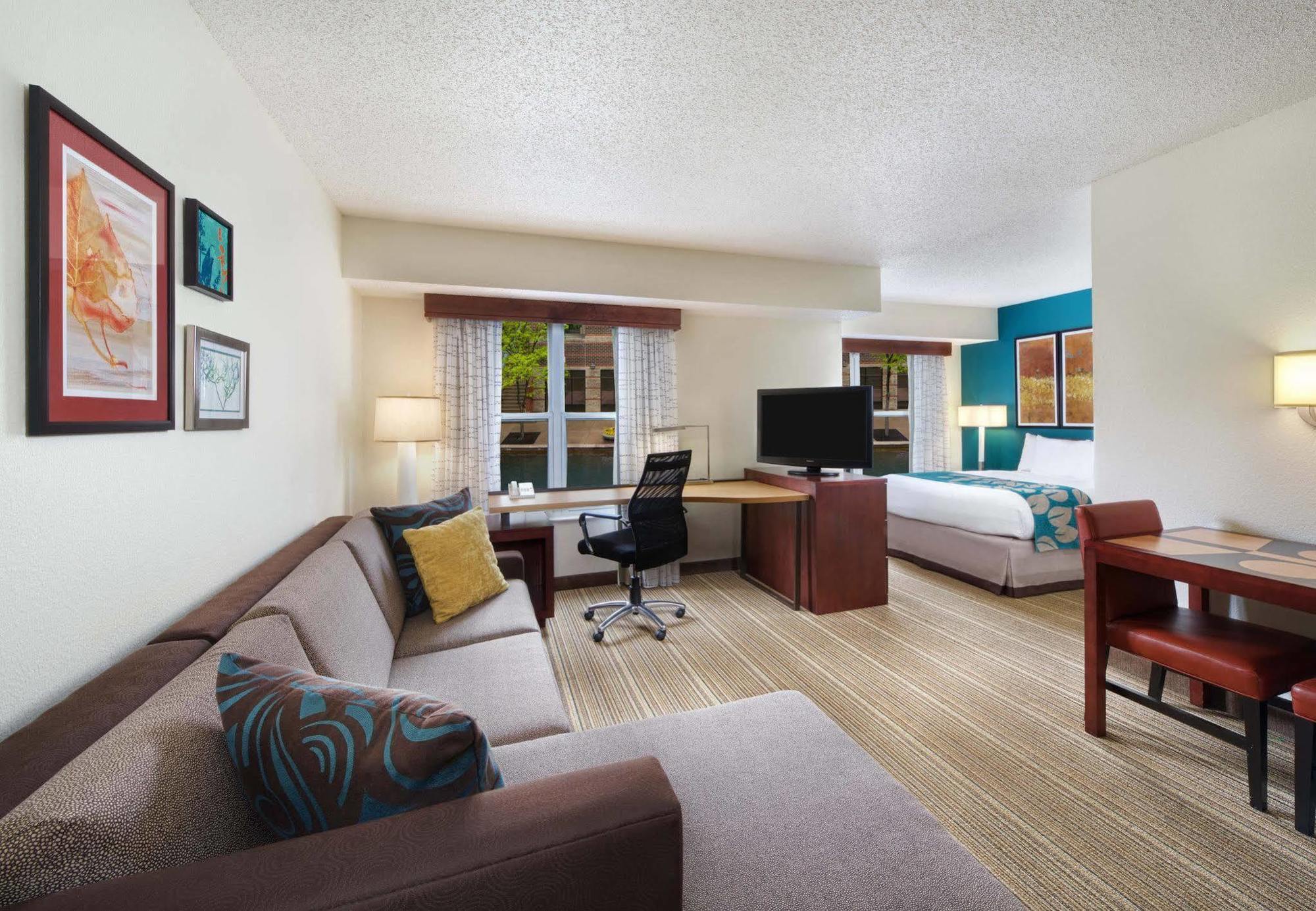 Residence Inn Indianapolis Downtown On The Canal Экстерьер фото